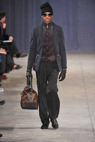 Louis Vuitton / - 2009-2010